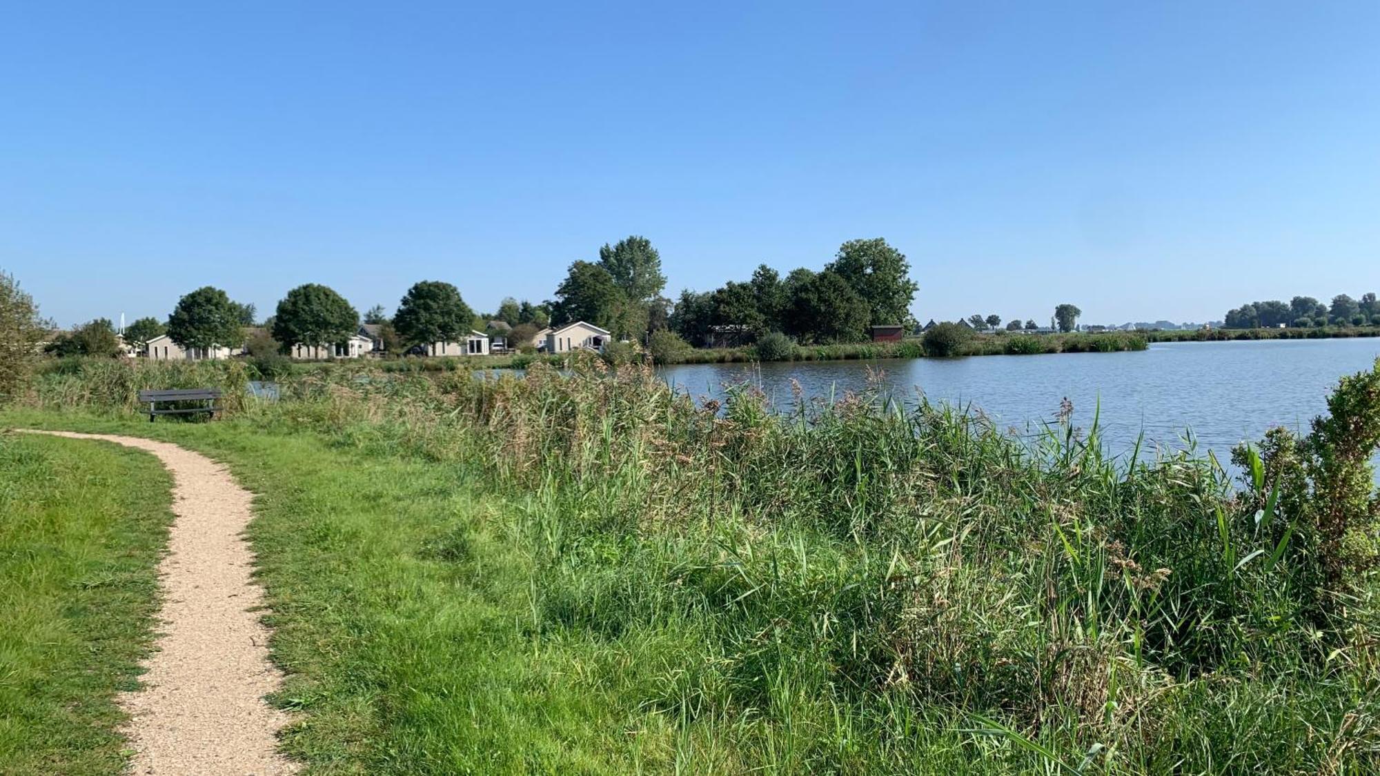 'T Paviljoenhus Bij Sneekermeer Offingawier Exterior photo